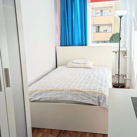 Ursus Rooms-Self Check-In Warschau Exterior foto